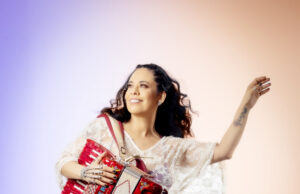 Adriana Sanchez dá nova vida aos clássicos do Rei do Baião