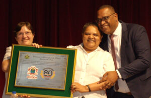 Legislativo homenageia Colégio Misericórdia pelos 80 anos de atuação em Osasco