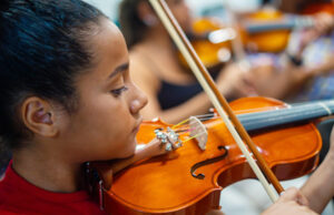 Maratona Cultural nos CEUs de Osasco terá teatro, música, dança, orquestra e esportes