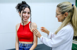 Santana de Parnaíba aplicou 1,4 mil doses de vacina contra a dengue e campanha segue nas unidades de saúde
