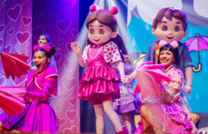 Maria Clara e JP saem da internet e fazem show ao vivo em Barueri