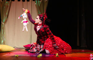 Sesi de Osasco vê Alice refletindo em seu ‘Quarto das Maravilhas’