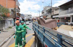 Nova fase antecipa aviso de coleta seletiva a moradores de Barueri