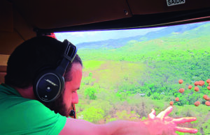 Prefeitura de Santana de Parnaíba lança sementes no Morro do Voturuna visando reflorestamento do local