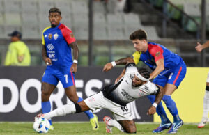 Empates nas estreias da Pré-Libertadores obrigam Bahia e Corinthians a vencerem em casa