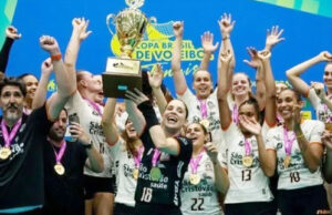 Osasco fatura tetra da Copa Brasil de vôlei feminino em SC
