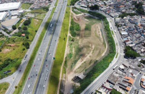 Limpeza de córregos e piscinões já teria retirado 7,7 mil m³ de material no trecho do Rodoanel entre Osasco e Carapicuíba