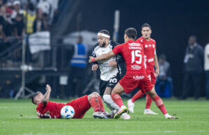 São Paulo e Palmeiras vencem fora e garantem lugar nas oitavas da Copa Libertadores