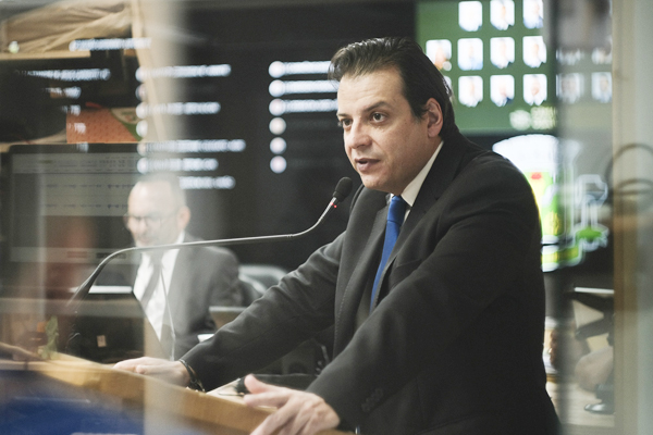 Politica-Botao-Panico-Ralfi