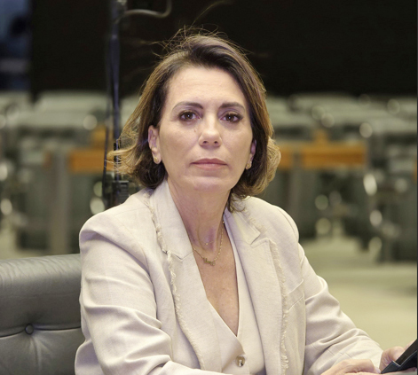 Politica-INSS-Restituicao-Rosana