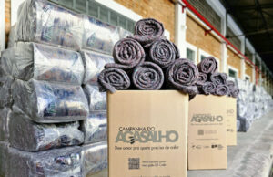 Com aproximação do inverno, postos do Poupatempo reforçam arrecadação da Campanha do Agasalho do governo de SP