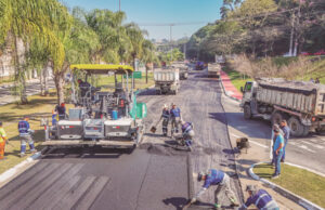 Santana de Parnaíba lança programa para asfaltar 400 km de vias na cidade
