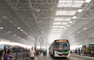 Interdições por obras na Castello provocam alterações em linhas de ônibus em Barueri