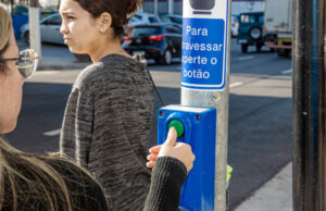 Primeiro semáforo sonoro visa ampliar acessibilidade na região central de Itapevi