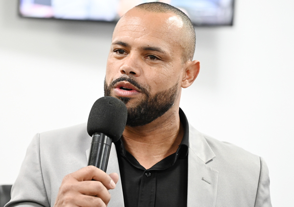 Politica-Gestao-Escolar-Leo