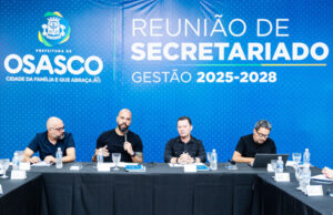 Gerson Pessoa reúne secretários para avaliação da gestão à frente do Executivo osasquense
