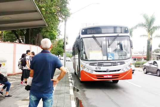 Prefeituras da região aumentam preços das passagens de ônibus no início de 2026