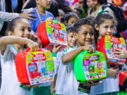 Osasco entrega mais de 70 mil brinquedos a alunos da rede de ensino