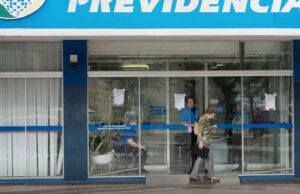 Serviços e atendimentos do INSS continuam indisponíveis e voltam a funcionar no início da próxima semana