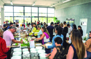 Novo restaurante dos servidores parnaibanos oferece opções por quilo ou pelo buffet