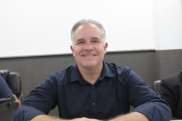 Politica-Piso-Calcadao-Naldo