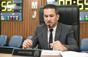 Vereador jandirense quer oferta de vacinação domiciliar às pessoas com TEA