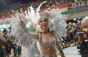 Homenagem à atriz Léa Garcia dá título do carnaval de SP à Mocidade Alegre