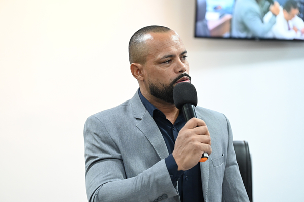 Politica-Escola-Verde-Leo