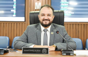 Silvio Cabeleireiro propõe construção de área de lazer infantil no Mirante de Jandira