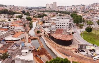 Obras no Maria Helena seguem ritmo previsto para ações de combate às enchentes do rio Cotia