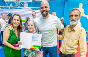 Gerson Pessoa promove entrega de títulos de regularização fundiária em bairros de Osasco