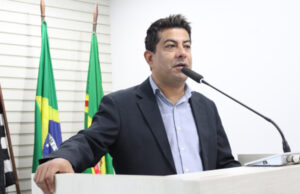 Vereador propõe convênio com clínicas para atendimento de crianças com deficiência