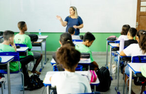 Educação de SP abre processo seletivo para professores de Ensino Fundamental e Médio