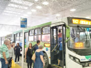 Reconfiguração viária na Castello Branco impõe alterações em pontos de ônibus de Barueri