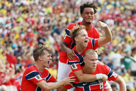 Haaland ‘carrega’ Noruega ‘nas costas’ e elimina Brasil da Copa do Mundo