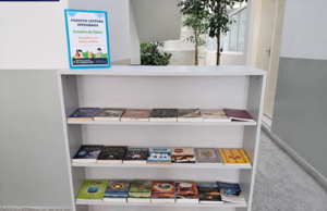 Programa Estante do Saber reabastece livros em pontos de leitura
