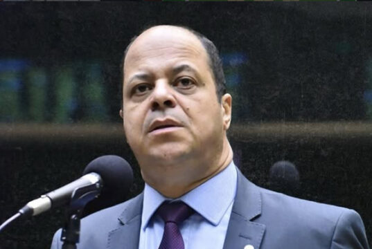 Em Brasília, Ribamar Silva propõe piso de R$ 5,7 mil e jornada de 30 horas para fonoaudiólogos