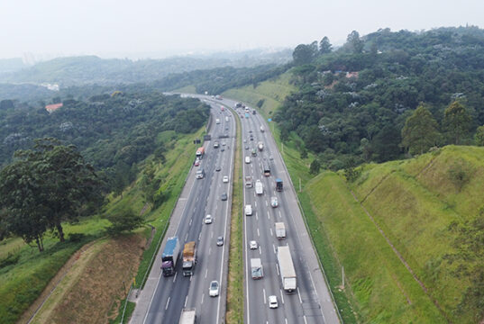 Concessionárias avaliam melhores horários para motoristas ‘pegarem estrada’ neste final de semana prolongado