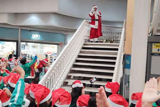 Papei Noel inaugura decoração de Natal neste mês de outubro no Osasco Plaza Shopping